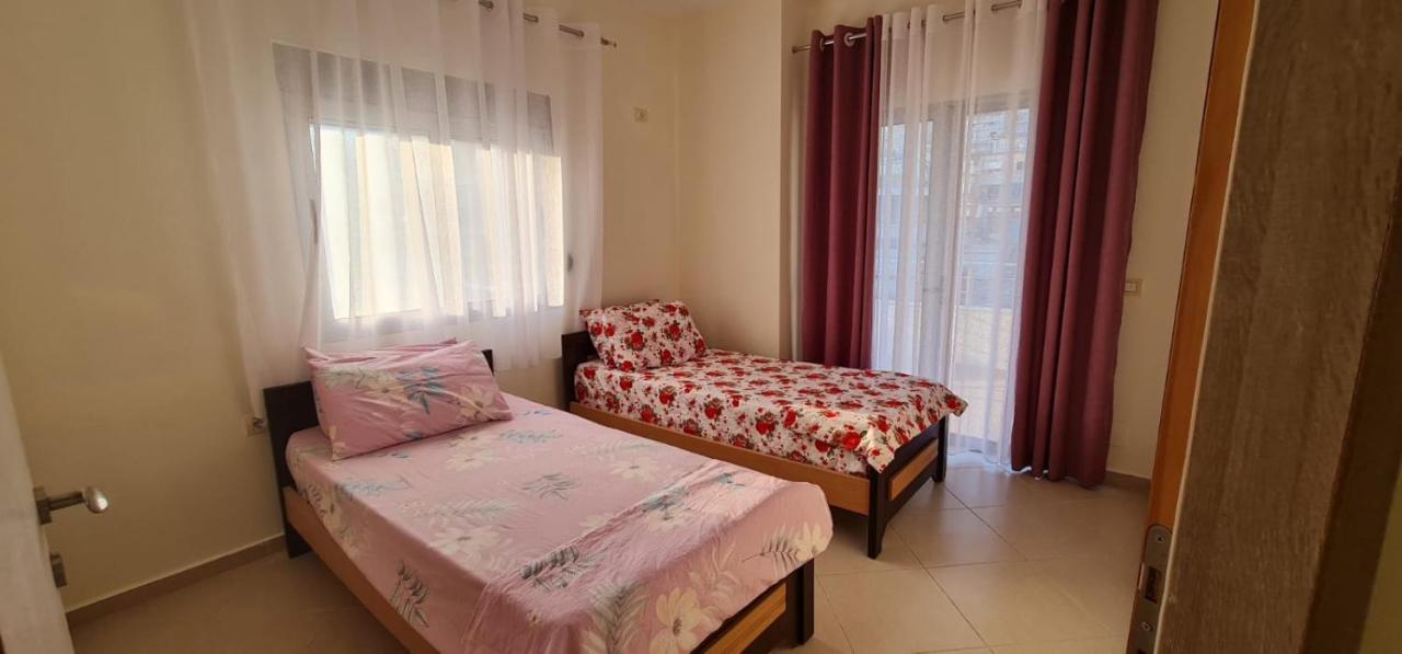 Saranda City Center & Beach Apartament 2 Bed Room Екстер'єр фото
