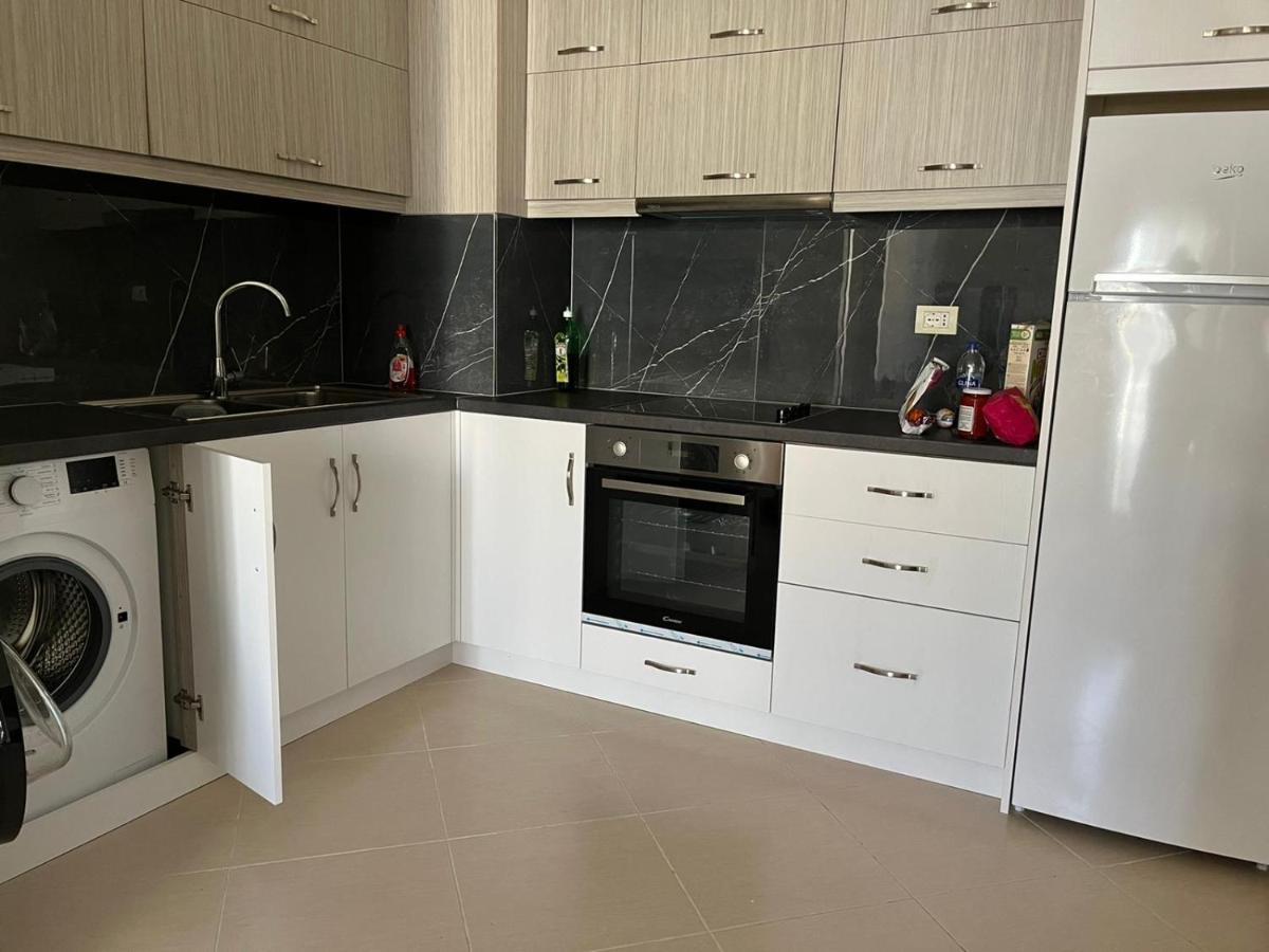 Saranda City Center & Beach Apartament 2 Bed Room Екстер'єр фото