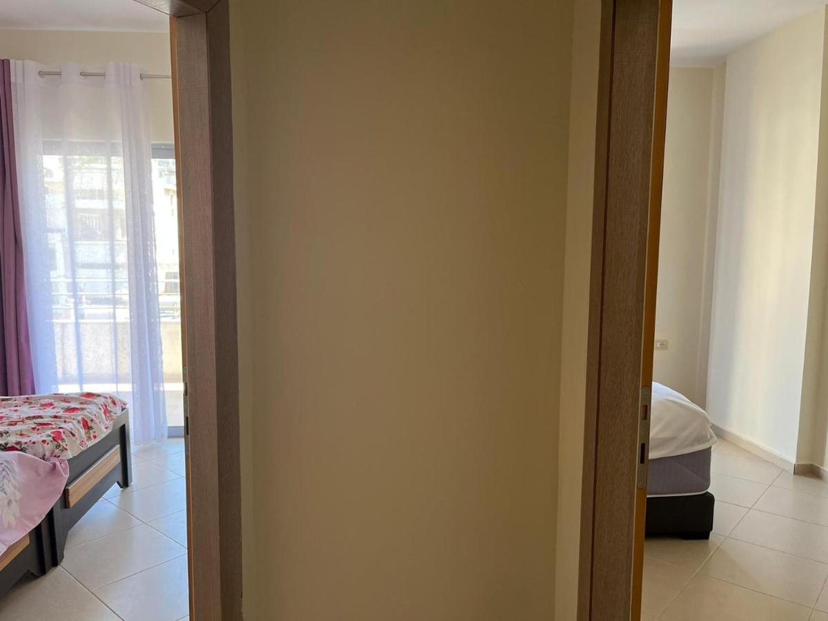 Saranda City Center & Beach Apartament 2 Bed Room Екстер'єр фото